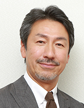 津田久資氏